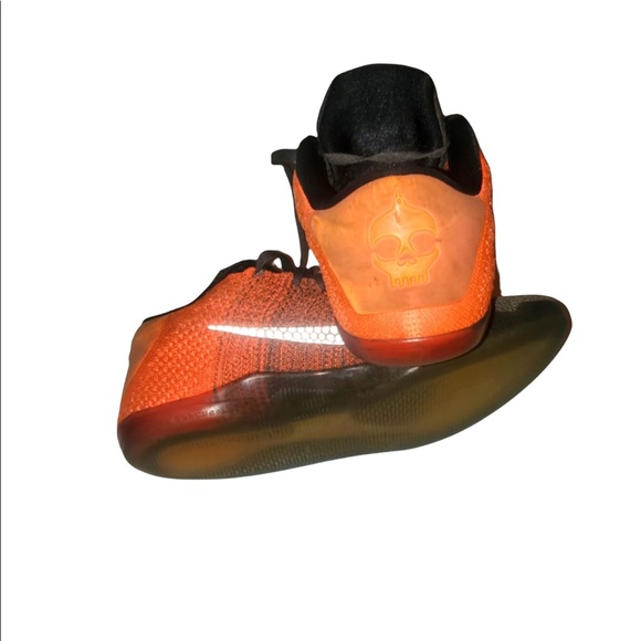 KOBE XI ELITE LO.  BEYOND A COLLECTORS EXPERIENCE. - Picture 6 of 10